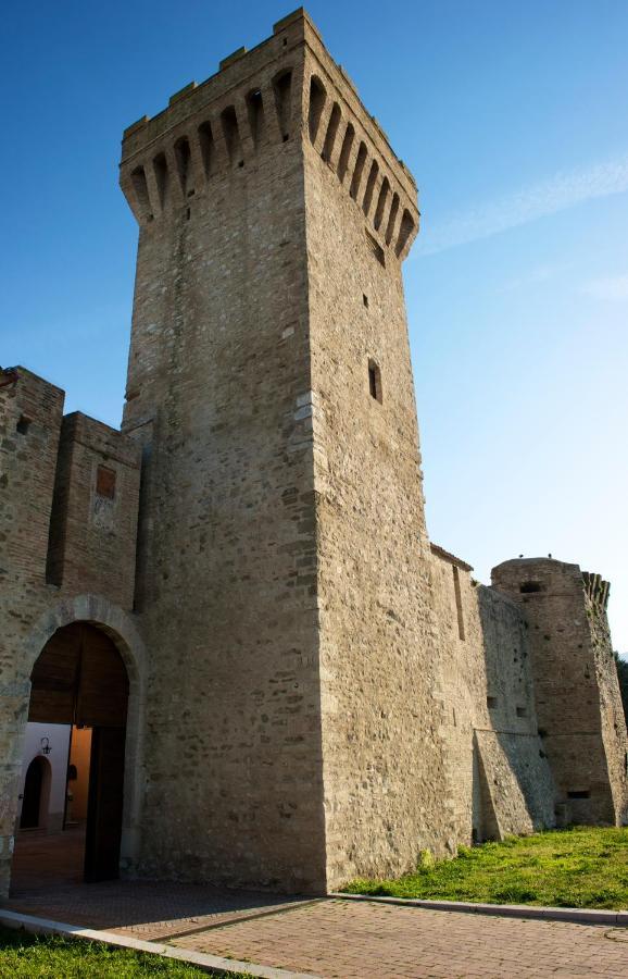Torre Della Botonta Acomodação com café da manhã Castel Ritaldi Exterior foto