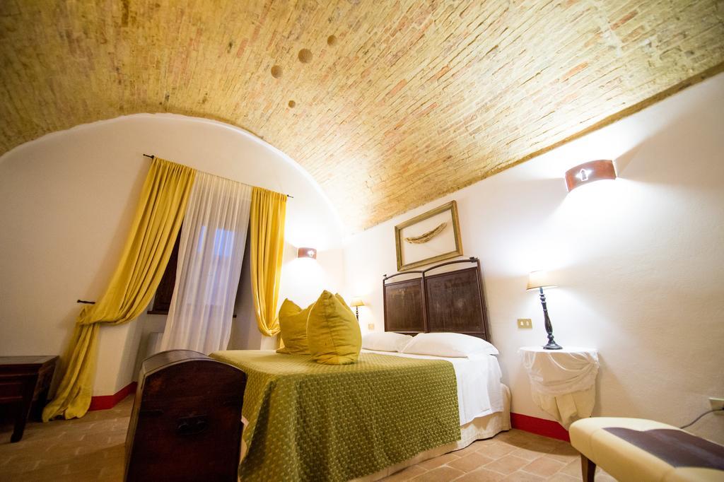 Torre Della Botonta Acomodação com café da manhã Castel Ritaldi Quarto foto
